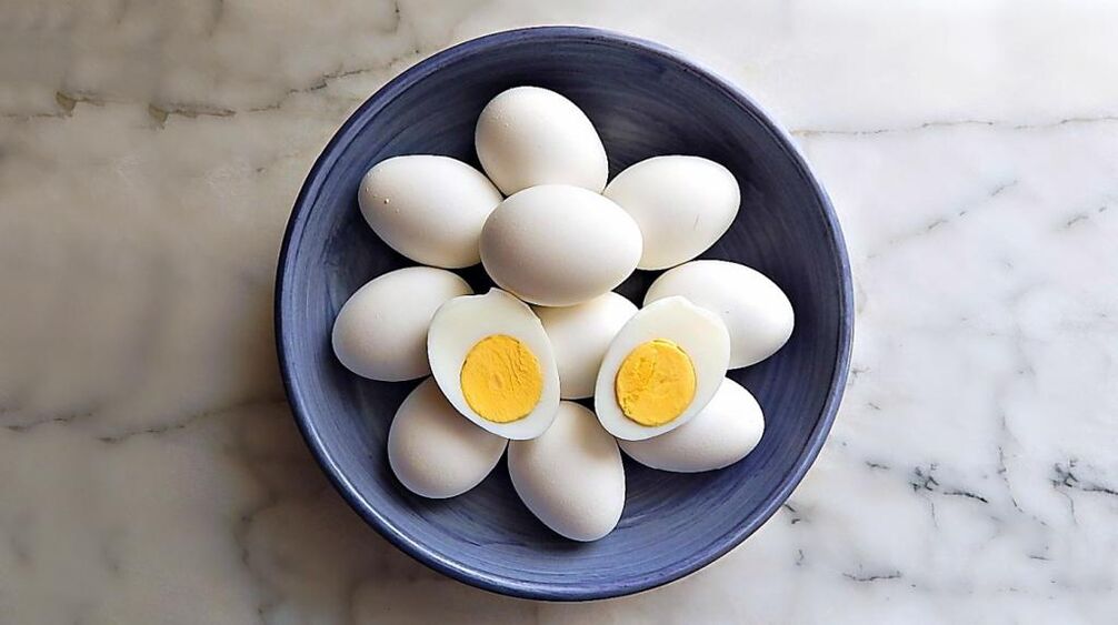 Chicken eggs are a necessary product in the diet of a chemical diet