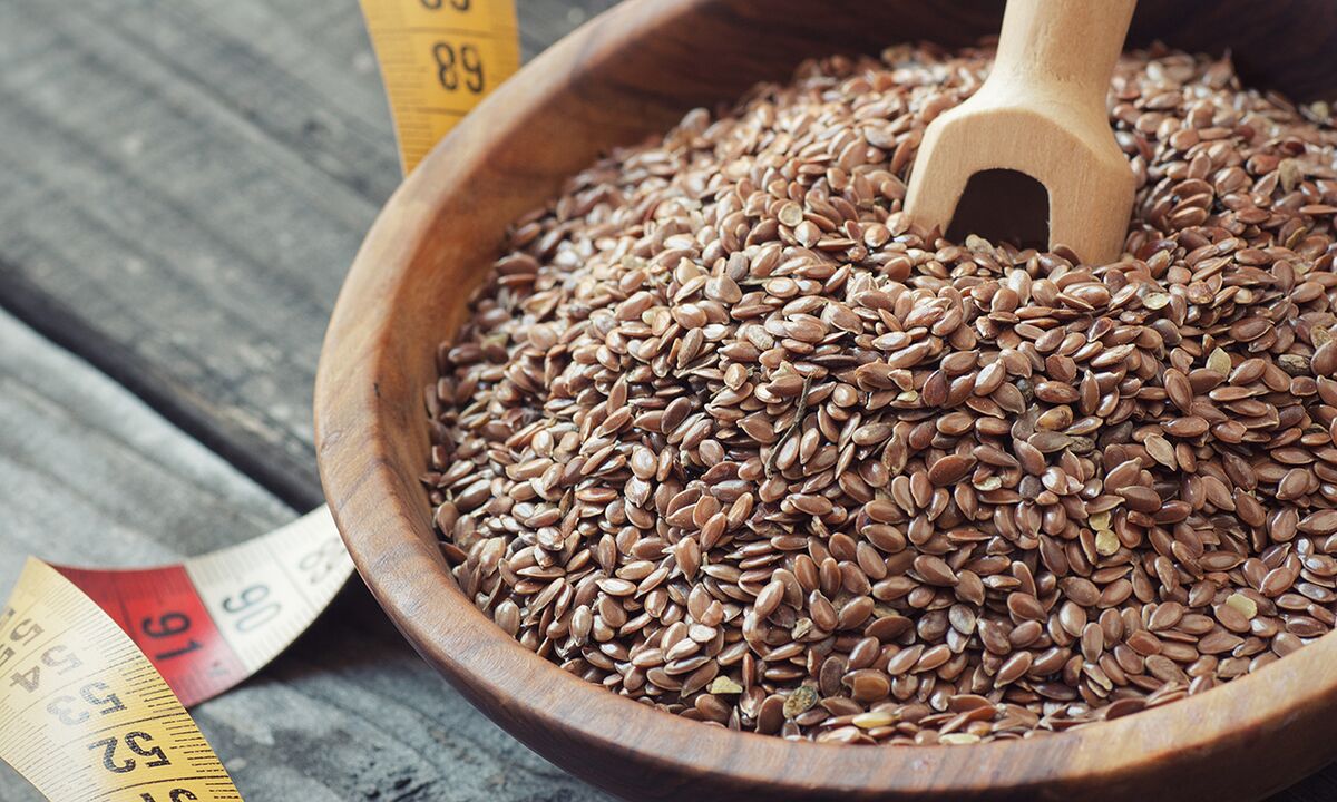 Flax seeds in the menu reduce excess weight and improve mood